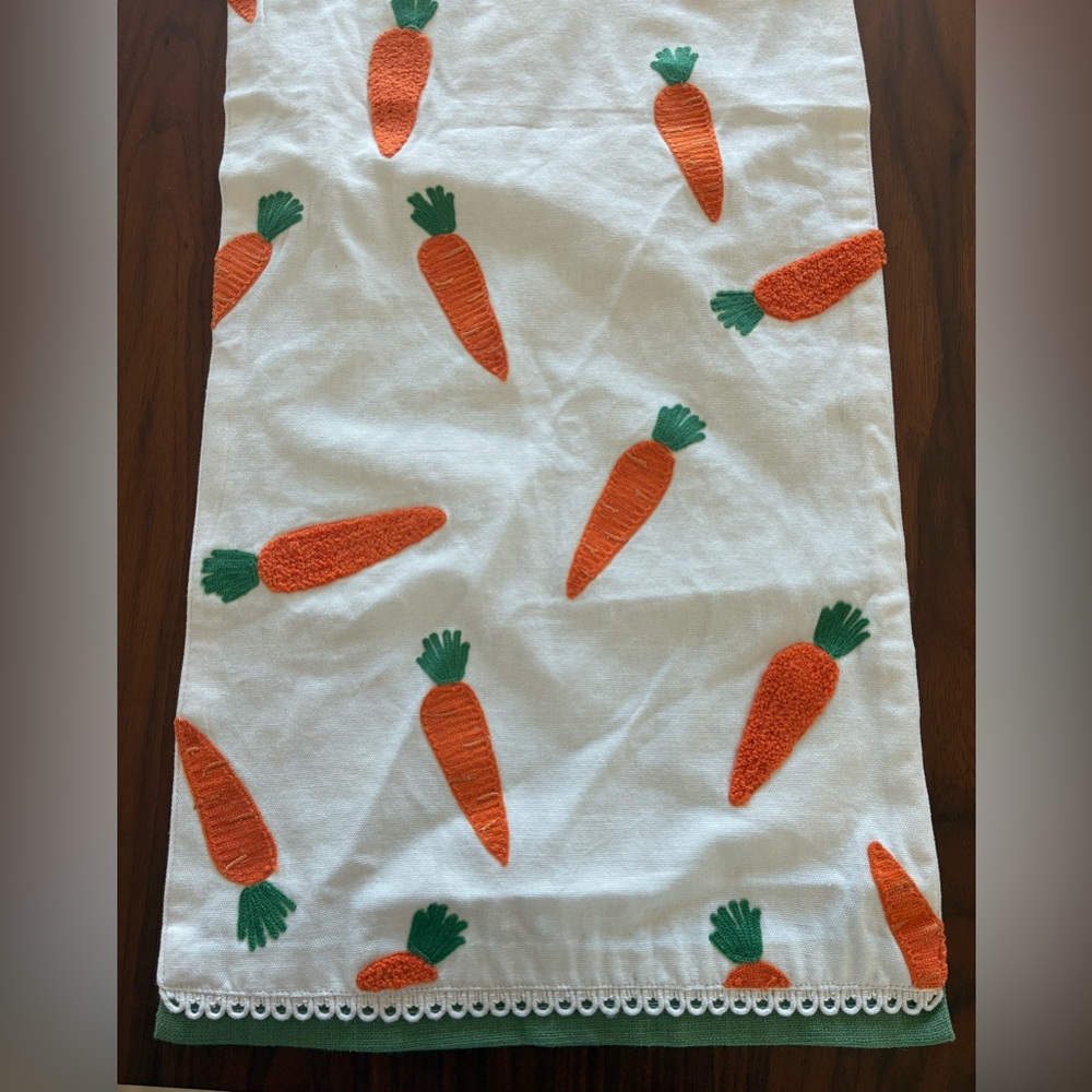 Carrot runner, never used